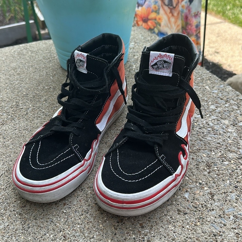 Vans high tops with flames men’s size 10.5 - Picture 2 of 8